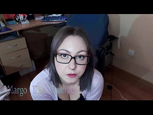 ❤️ Kynþokkafull stelpa með gleraugu sýgur dildó djúpt á myndavélinni ️❌ Klám vk á is.desixxxtube.ru ️❤