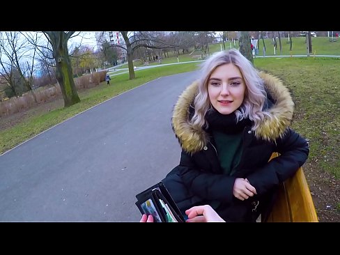 ❤️ Gleypir heitt ásamt ókunnugra fyrir peninga - blástur í garðinum eftir Evu Elfie ️❌ Klám vk á is.desixxxtube.ru ️❤